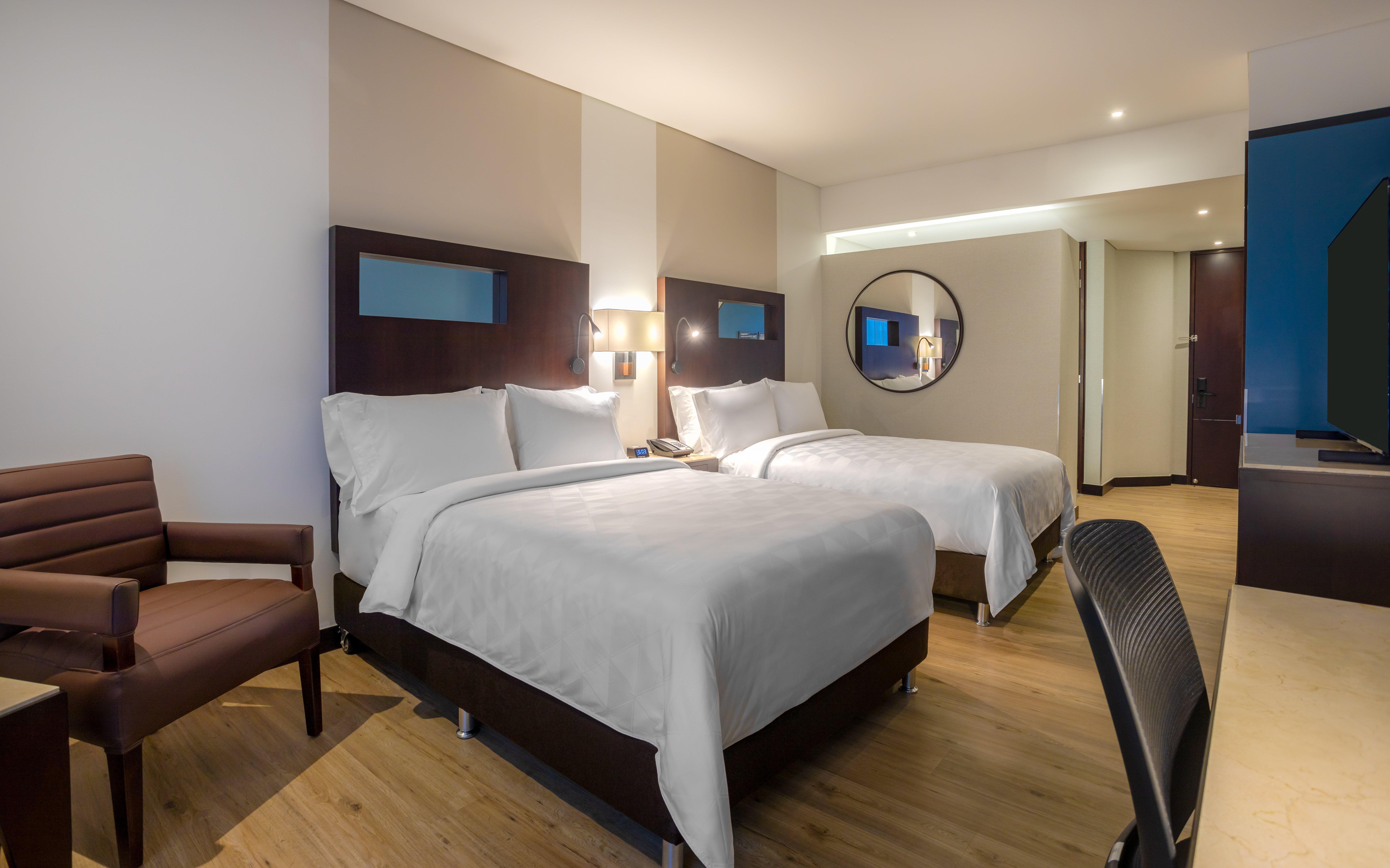 Holiday Inn Bogota Airport, An Ihg Hotel Экстерьер фото