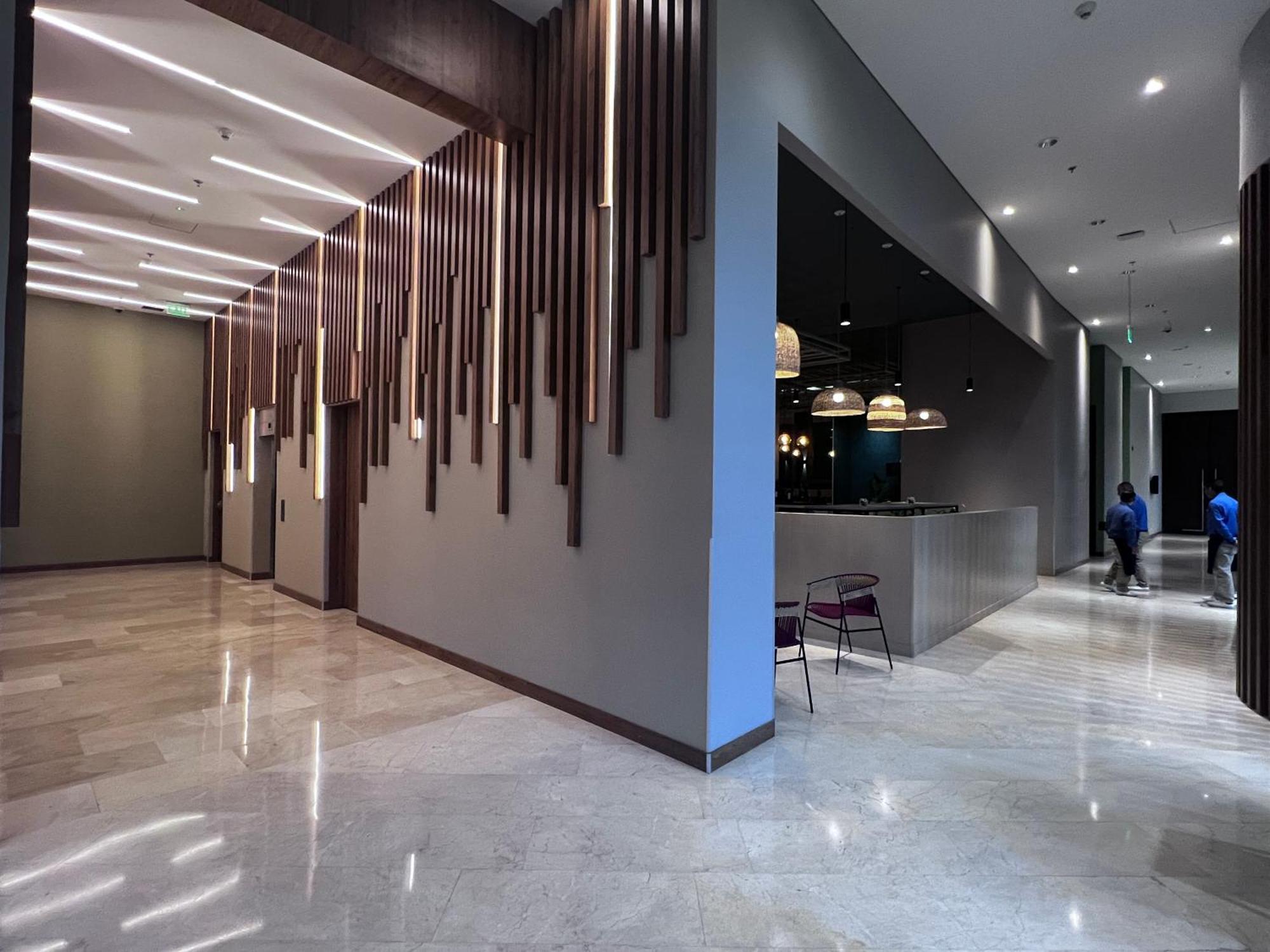 Holiday Inn Bogota Airport, An Ihg Hotel Экстерьер фото