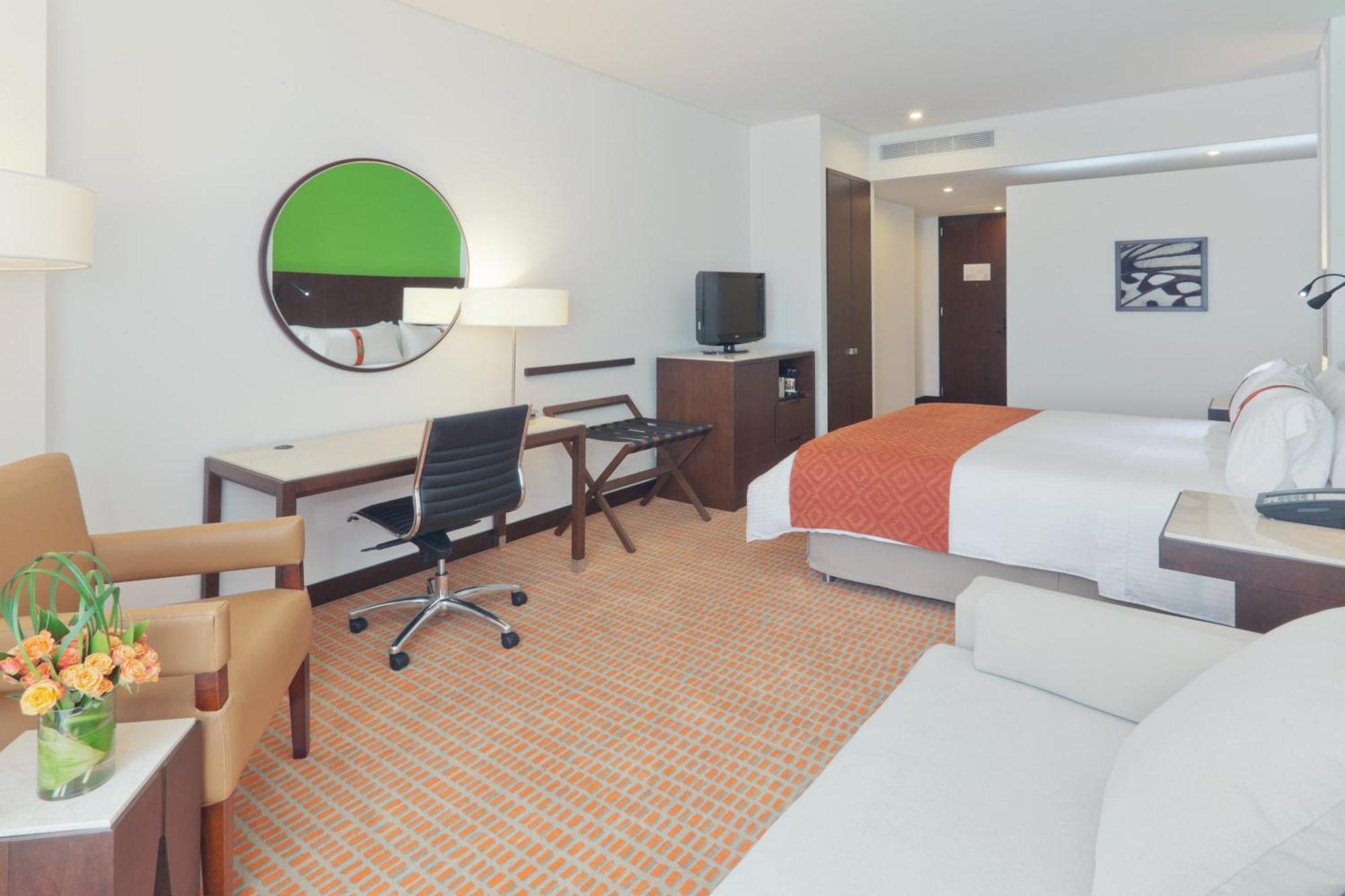 Holiday Inn Bogota Airport, An Ihg Hotel Экстерьер фото