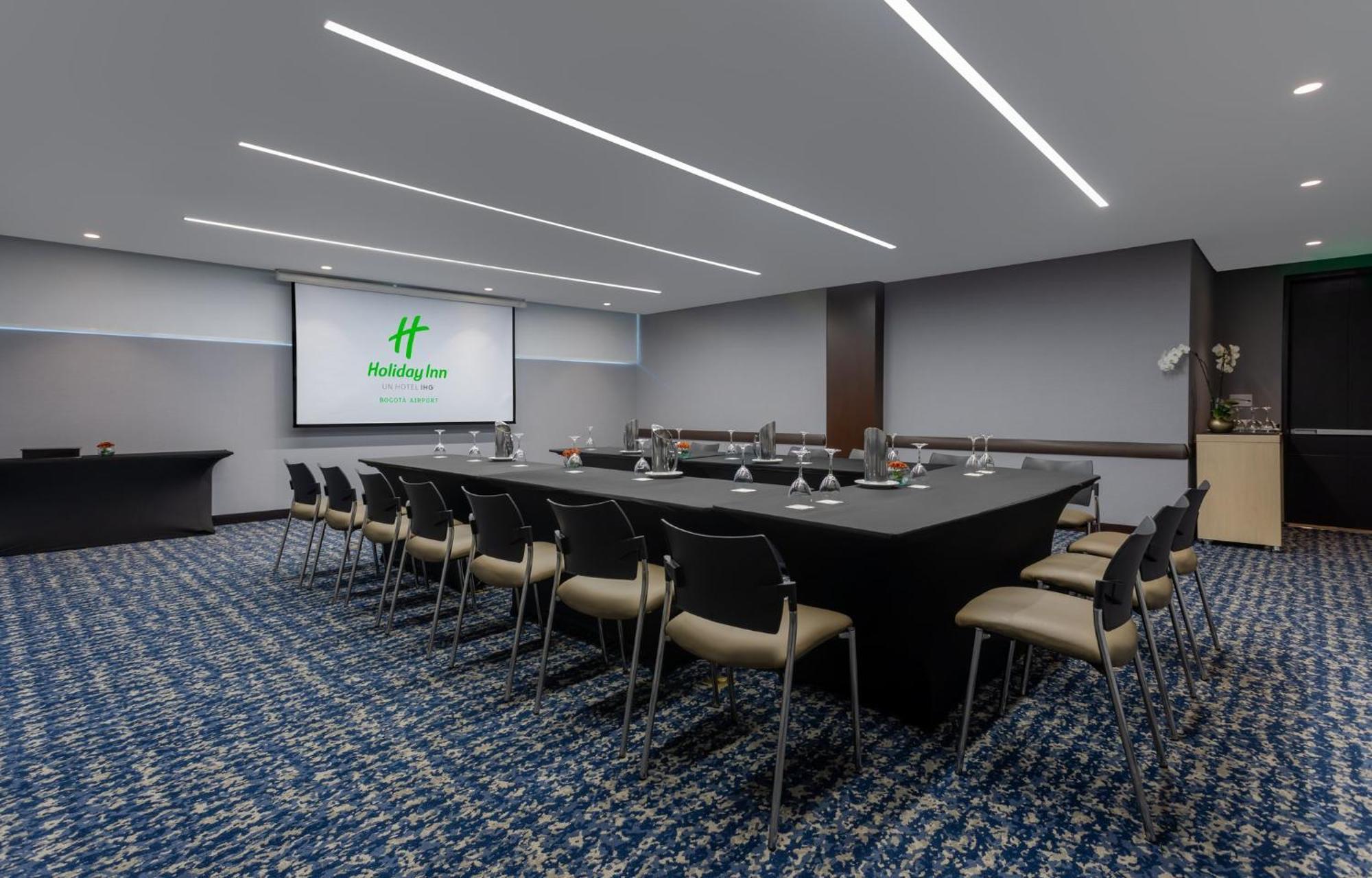 Holiday Inn Bogota Airport By Ihg Экстерьер фото